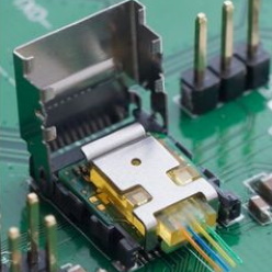 超小型14Gbps光電変換モジュール OD2001-F