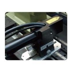 レーザー傷検査装置 穴ライザー・外径用ワーク回転タイプ