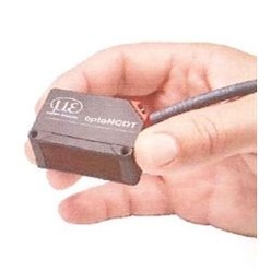 超小型アンプ内蔵型レーザー変位計 ILD1420／1320シリーズ
