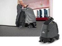 カーペット洗浄機