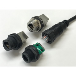 RJ45タイプ IP67／68等級防水コネクタ