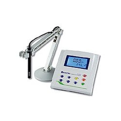 SUNTEX社 導電率／比抵抗／塩濃度／TDS／温度測定器 SC-2300